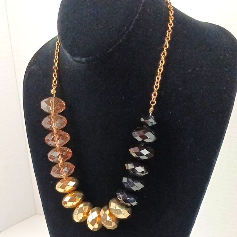 Women Elegant Gold Black Champaign Beaded Necklace With Gold Tone Chain.